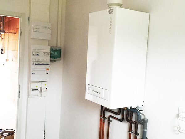 Votre plombier aux Sables d'Olonne, Trichet Electricité, pose des chaudières gaz